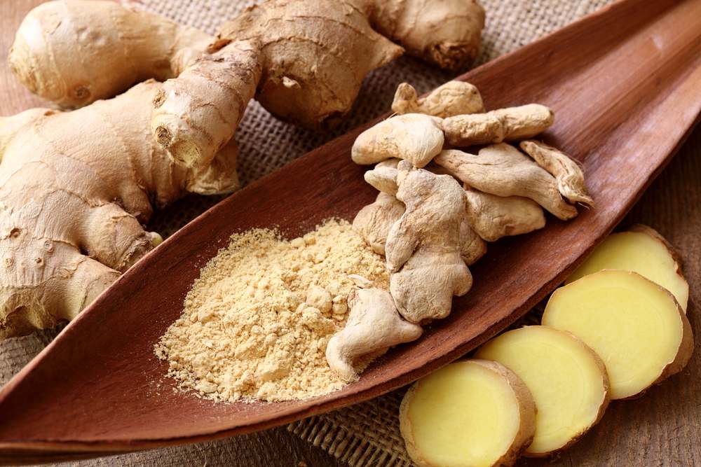 Dried Fresh and ginger powder