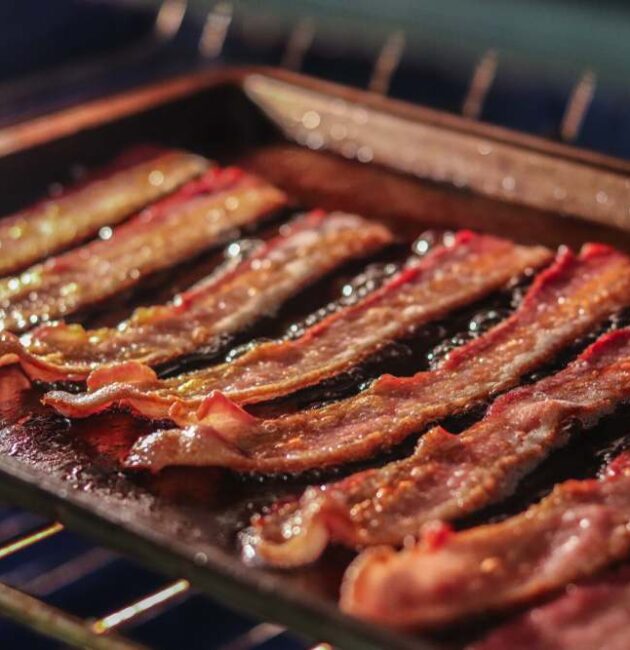 how to cook turkey bacon in the oven