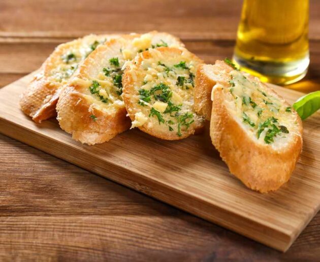 how to make garlic bread from scratch