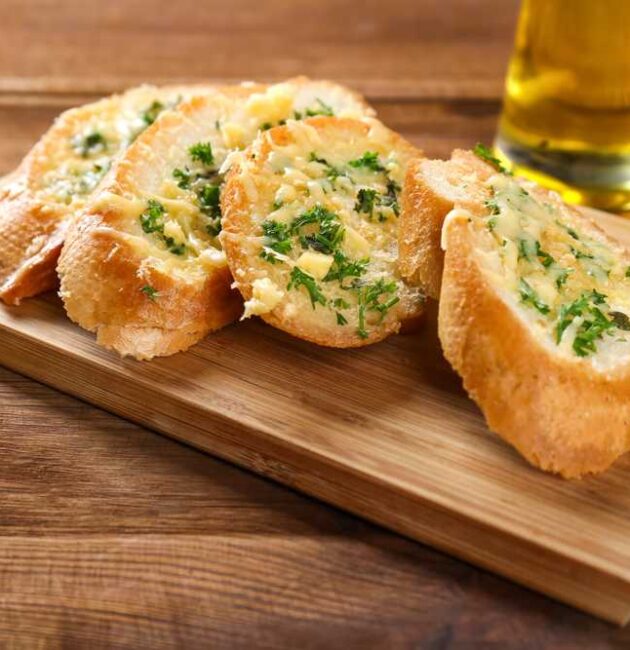 how to make garlic bread from scratch