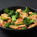 what is the difference between hunan chicken and szechuan chicken